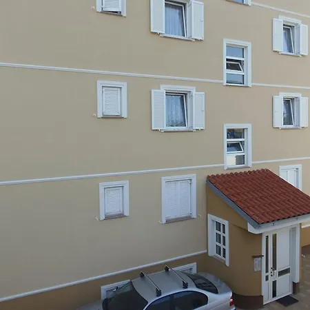 In With Sea View, Balcony, Air Conditioning, Wifi 4623-11 Appartamento